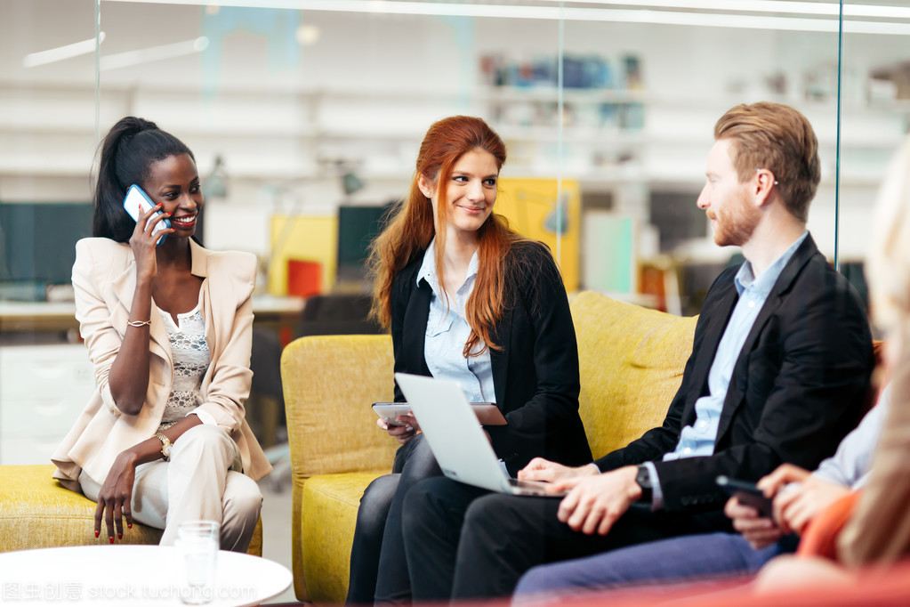 技術在手，溝通無界 技術與業務人員的有效交流之道